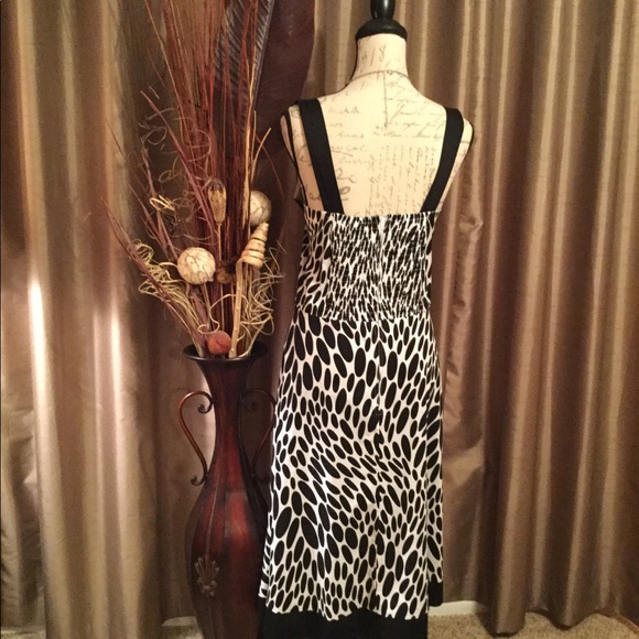 Beautiful Black & White Casual Sundress - Picture 2 of 8